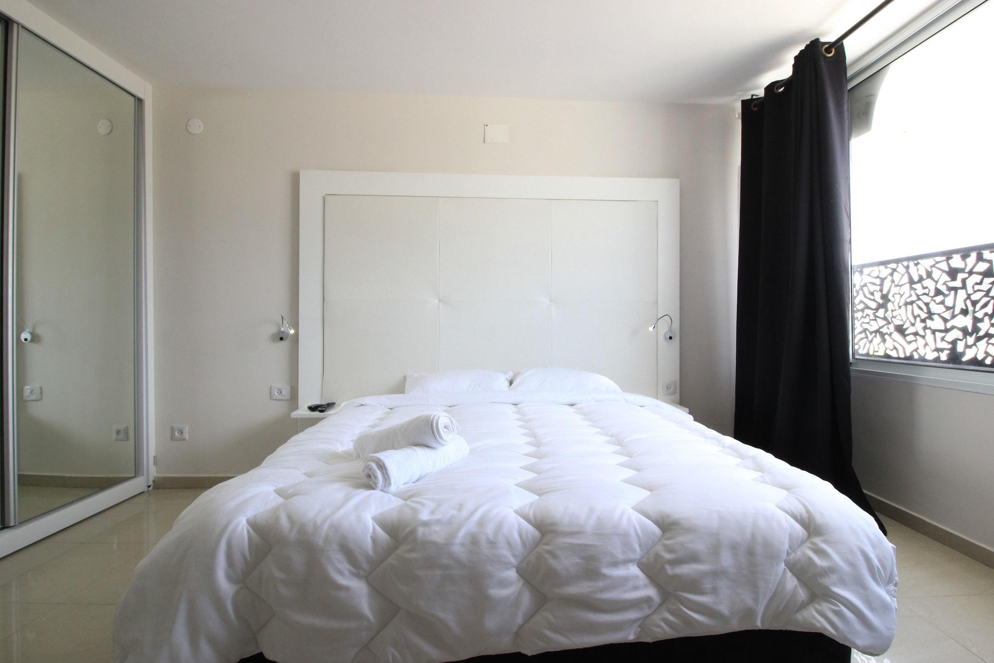 Rich Royal Suites Eilat Bagian luar foto