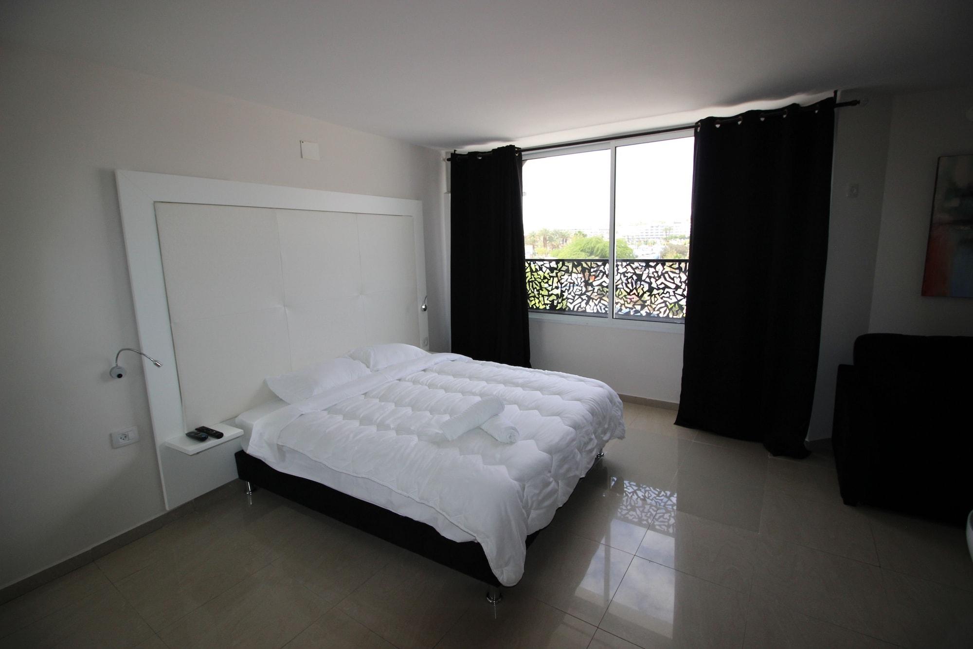 Rich Royal Suites Eilat Bagian luar foto