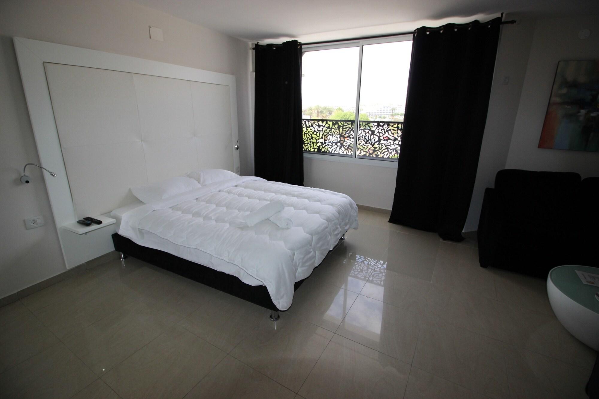 Rich Royal Suites Eilat Bagian luar foto