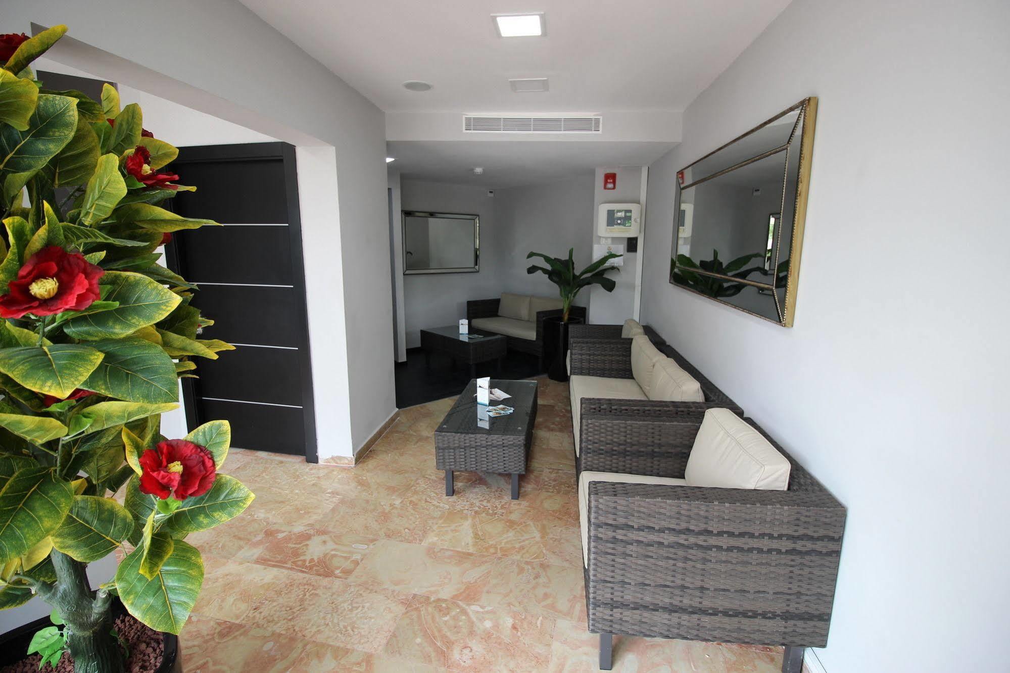 Rich Royal Suites Eilat Bagian luar foto